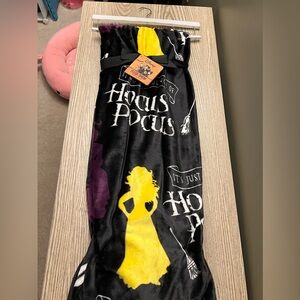 Hocus pocus blanket
